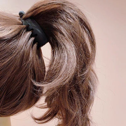 Volumizing Ponytail Holder Clip